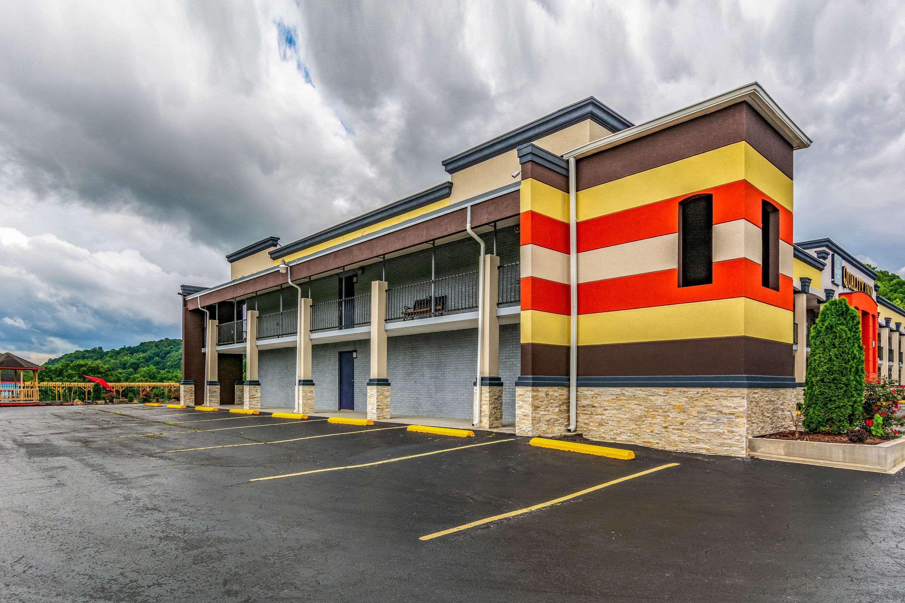 Quality Inn Mount Vernon Exterior photo